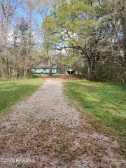 320 Frozard Road, Arnaudville, LA 70512