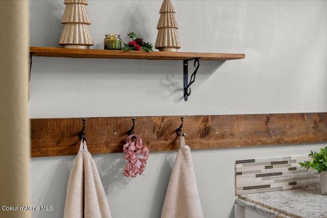 20886 N CAMPER RD, Rathdrum, ID 83858