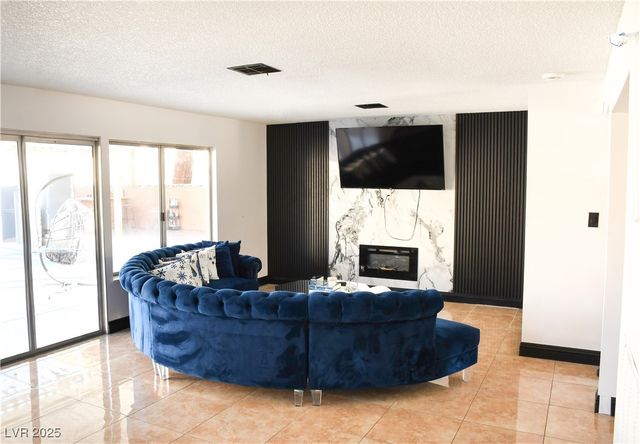 1708 Crest Avenue, Las Vegas, NV 89119