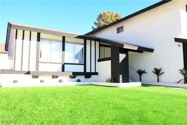 1708 Crest Avenue, Las Vegas, NV 89119