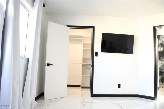 1708 Crest Avenue, Las Vegas, NV 89119