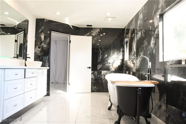 1708 Crest Avenue, Las Vegas, NV 89119