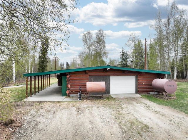 1025 SIRLIN DRIVE, North Pole, AK 99705