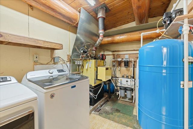 1025 SIRLIN DRIVE, North Pole, AK 99705