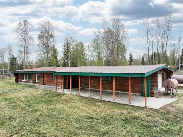 1025 SIRLIN DRIVE, North Pole, AK 99705