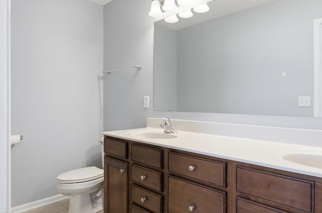 67 Highland Pointe Circle, Columbus, OH 43235