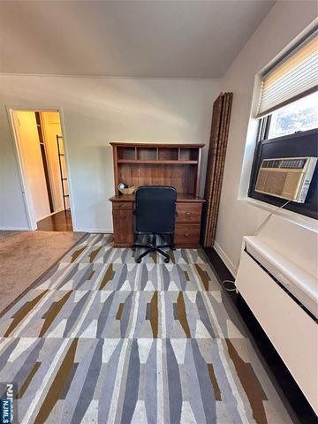 411 Park Place 3H, Fort Lee, NJ 07024