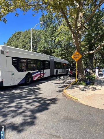 411 Park Place 3H, Fort Lee, NJ 07024