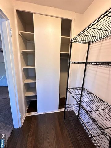 411 Park Place 3H, Fort Lee, NJ 07024