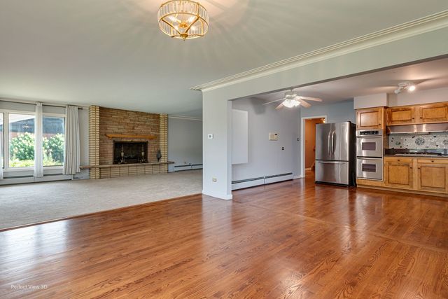6715 W Wyandot Drive, Palos Heights, IL 60463