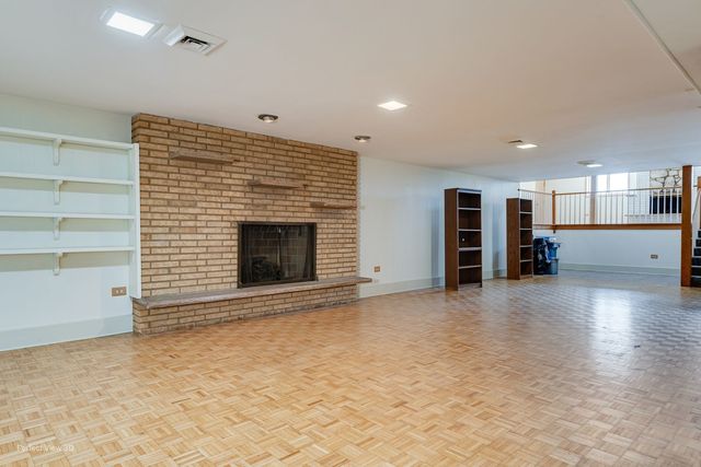 6715 W Wyandot Drive, Palos Heights, IL 60463