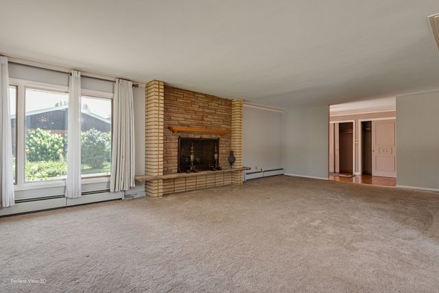6715 W Wyandot Drive, Palos Heights, IL 60463