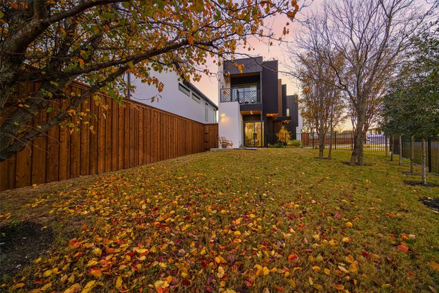 10316 Bel Aire Drive, Dallas, TX 75218