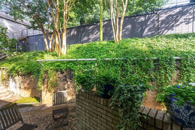 3901 Cedar Hill #18, Little Rock, AR 72202