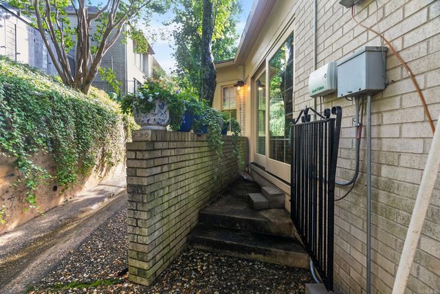 3901 Cedar Hill #18, Little Rock, AR 72202