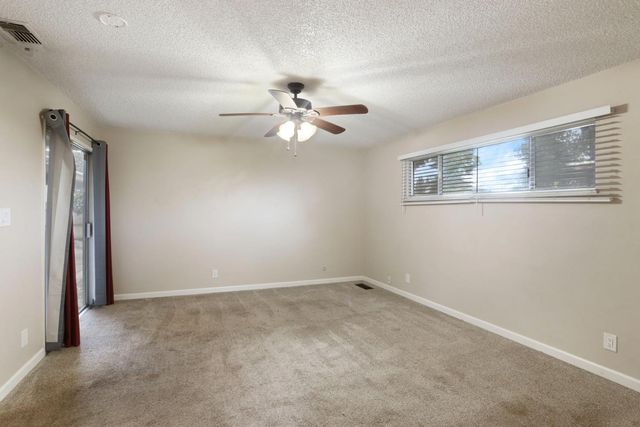 1021 S Mills Ave, Lodi, CA 95242