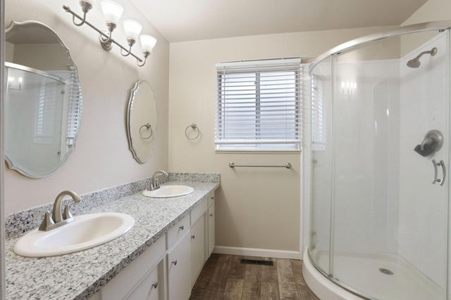 1021 S Mills Ave, Lodi, CA 95242