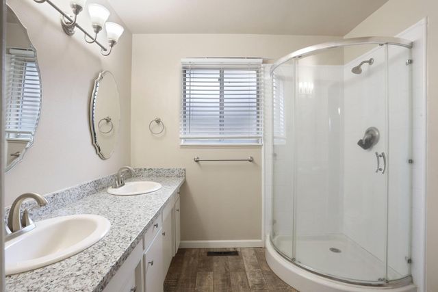 1021 S Mills Ave, Lodi, CA 95242