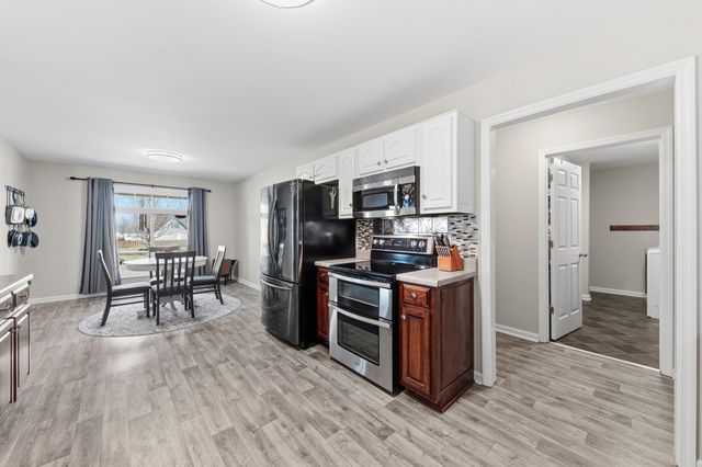 1904 Digg Ct, Columbia, TN 38401