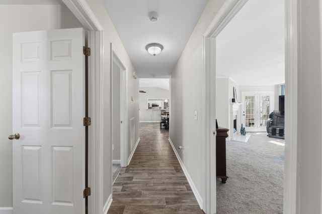 1904 Digg Ct, Columbia, TN 38401