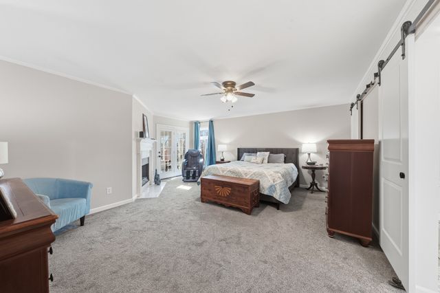 1904 Digg Ct, Columbia, TN 38401