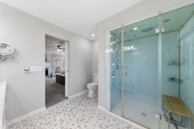 1904 Digg Ct, Columbia, TN 38401