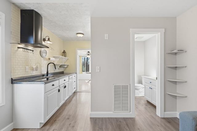 1904 Digg Ct, Columbia, TN 38401