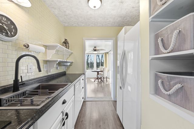 1904 Digg Ct, Columbia, TN 38401