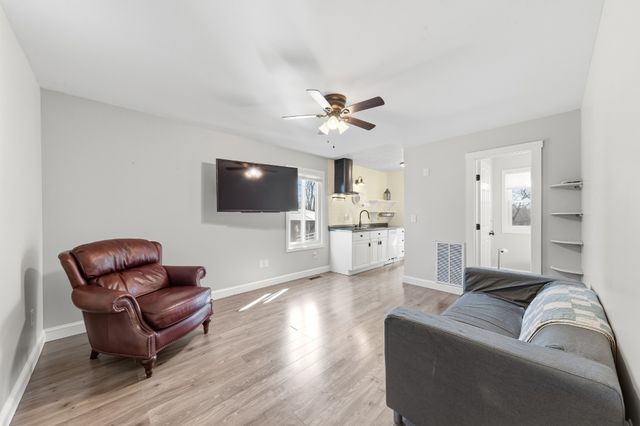 1904 Digg Ct, Columbia, TN 38401