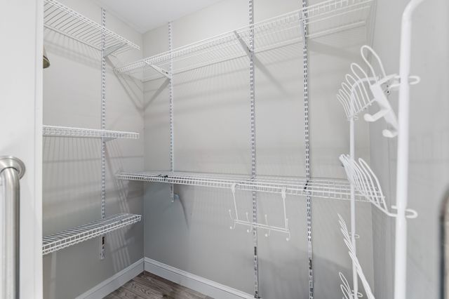 1904 Digg Ct, Columbia, TN 38401