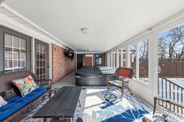 1904 Digg Ct, Columbia, TN 38401