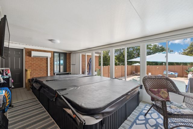 1904 Digg Ct, Columbia, TN 38401