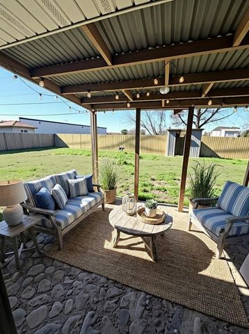 3616 Willowick Drive, Bay City, TX 77414