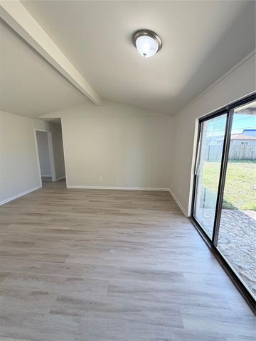 3616 Willowick Drive, Bay City, TX 77414