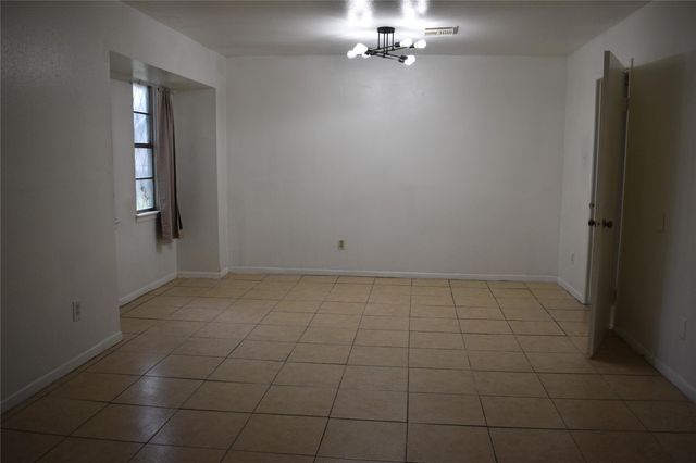 6718 Rowell Court, Houston, TX 77489
