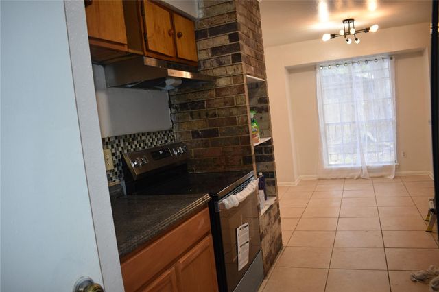 6718 Rowell Court, Houston, TX 77489