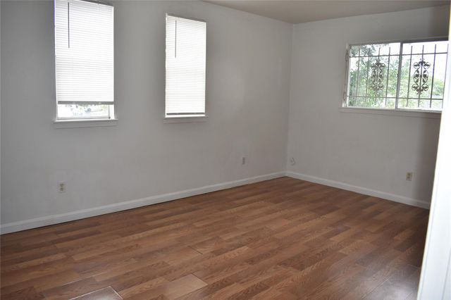 6718 Rowell Court, Houston, TX 77489