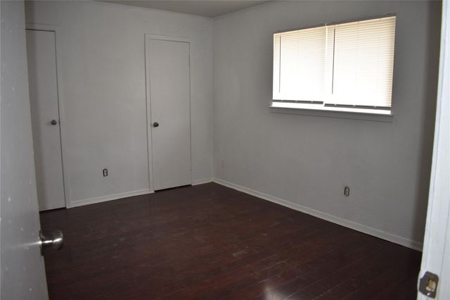 6718 Rowell Court, Houston, TX 77489