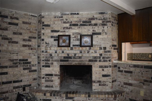 6718 Rowell Court, Houston, TX 77489