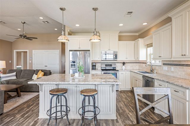 774 Wommack, Crystal Beach, TX 77650