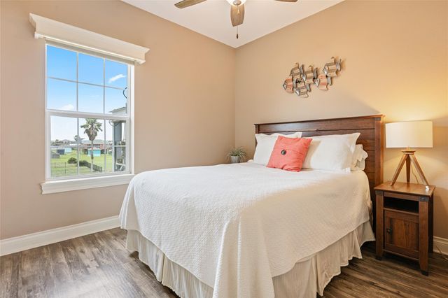 774 Wommack, Crystal Beach, TX 77650