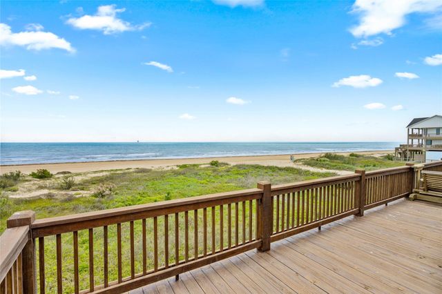 774 Wommack, Crystal Beach, TX 77650