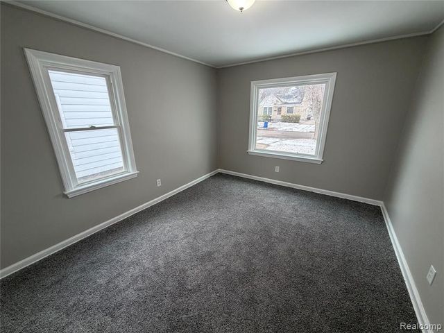 8112 Dale, Center Line, MI 48015