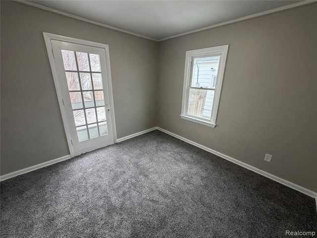 8112 Dale, Center Line, MI 48015