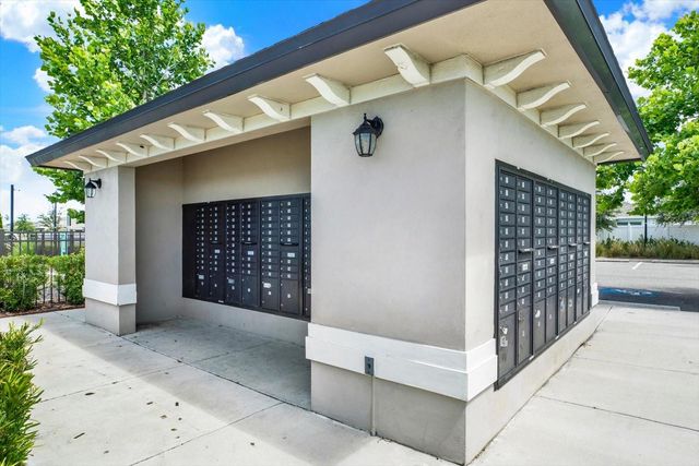 1013 TIDAL ROCK AVE, Ruskin, FL 33570