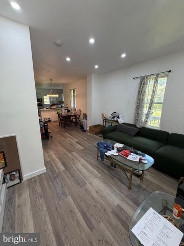 291 N GALEN HALL RD, Wernersville, PA 19565
