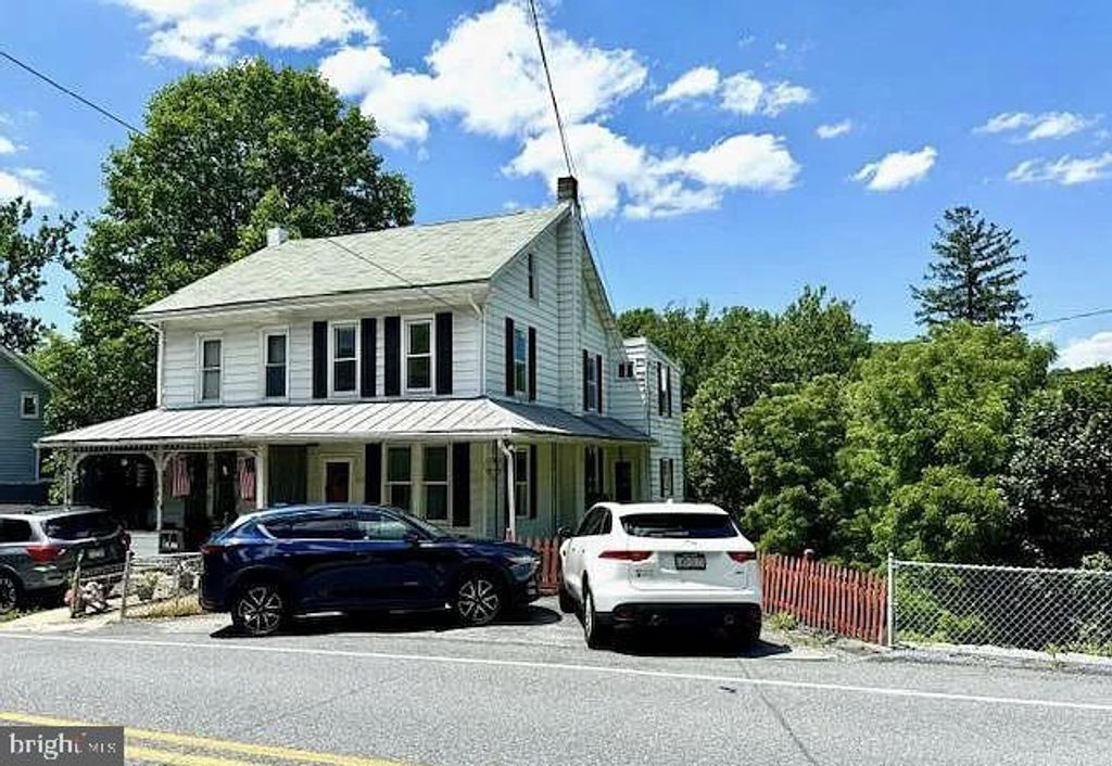 291 N GALEN HALL RD, Wernersville, PA 19565