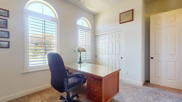 1341 E Via Corsica Place, Fresno, CA 93730