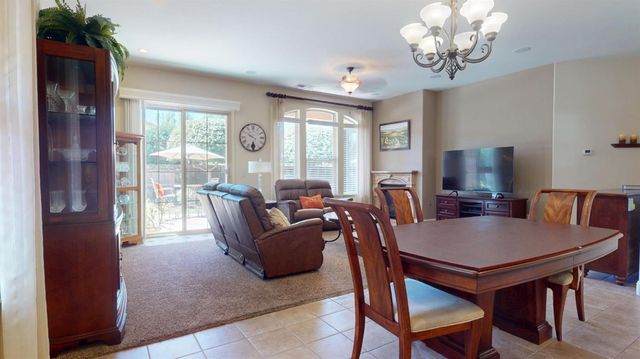 1341 E Via Corsica Place, Fresno, CA 93730
