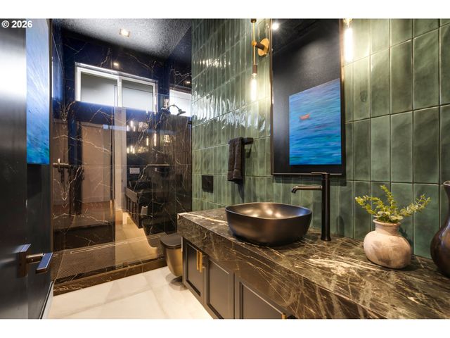 13016 Nw 50TH Ave, Vancouver, WA 98685